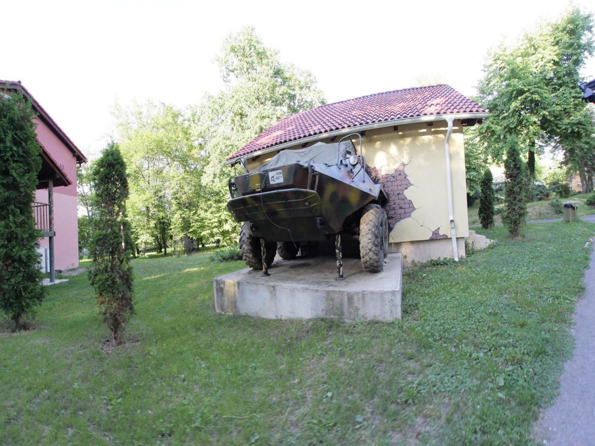 Arsenal Park Transilvania Orăştie Esterno foto